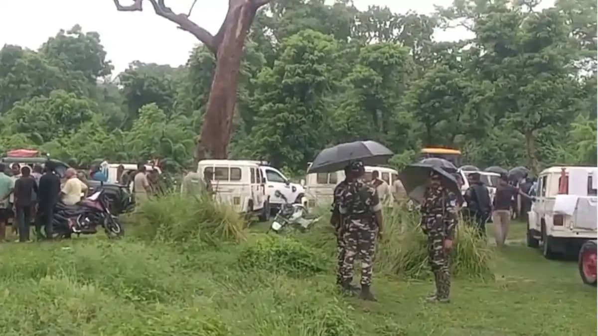 बगहा में बवाल: अतिक्रमण हटाने गई वन विभाग की टीम पर हमला, जे बगहा में बवाल: अतिक्रमण हटाने गई वन विभाग की टीम पर हमला, जे