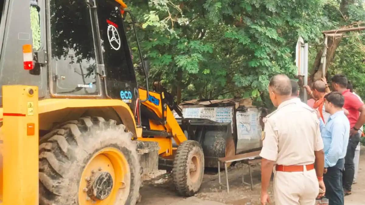Anti-encroachment drive in Rajauli Anti-encroachment drive in Rajauli