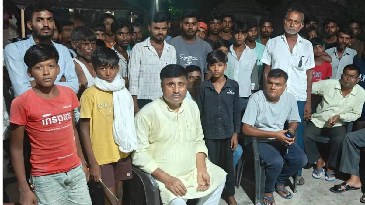muzaffarpur kanti mla meets deceased sujit ram family muzaffarpur kanti mla meets deceased sujit ram family
