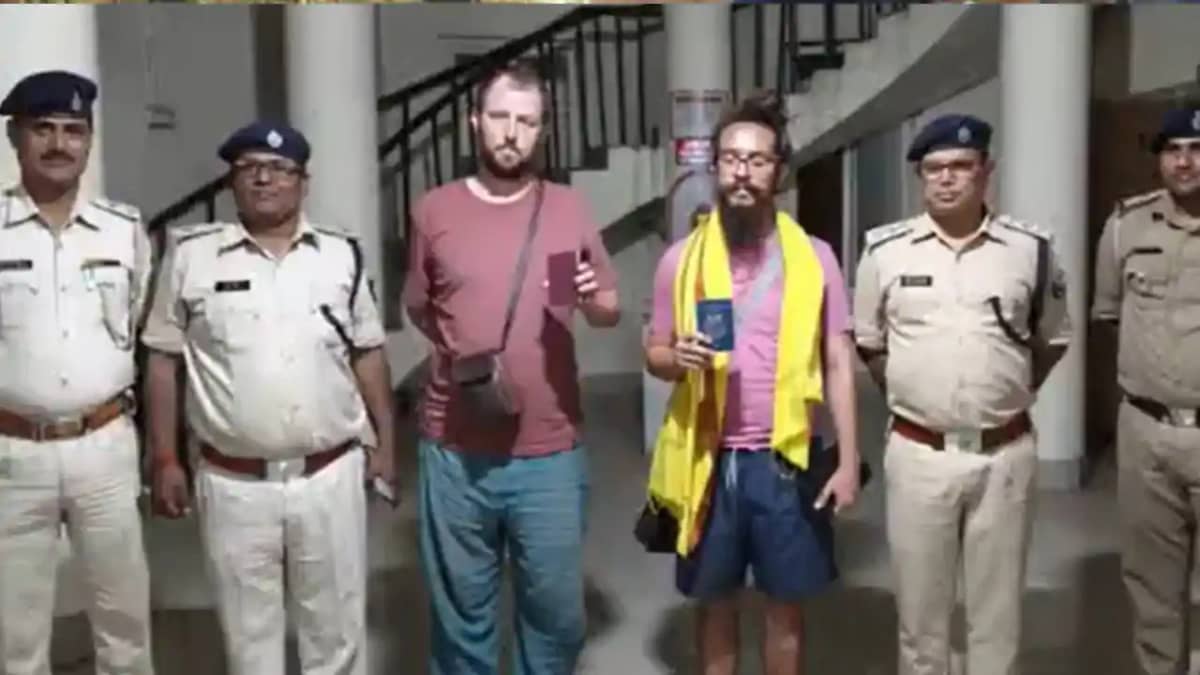 Successful rescue of two foreign Successful rescue of two foreign