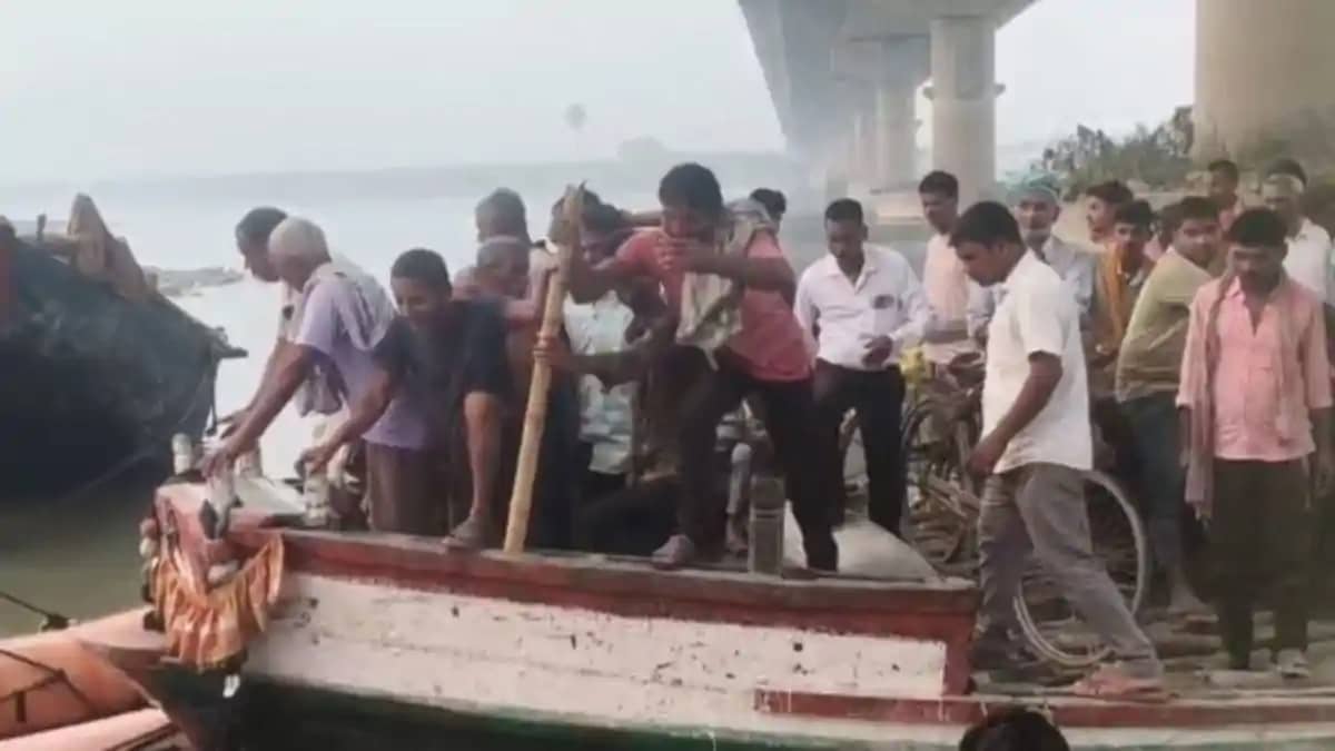 कोसी बनी काल, नदी में नहाने गए 6 दोस्तों में से 3 की डूबने स कोसी बनी काल, नदी में नहाने गए 6 दोस्तों में से 3 की डूबने स