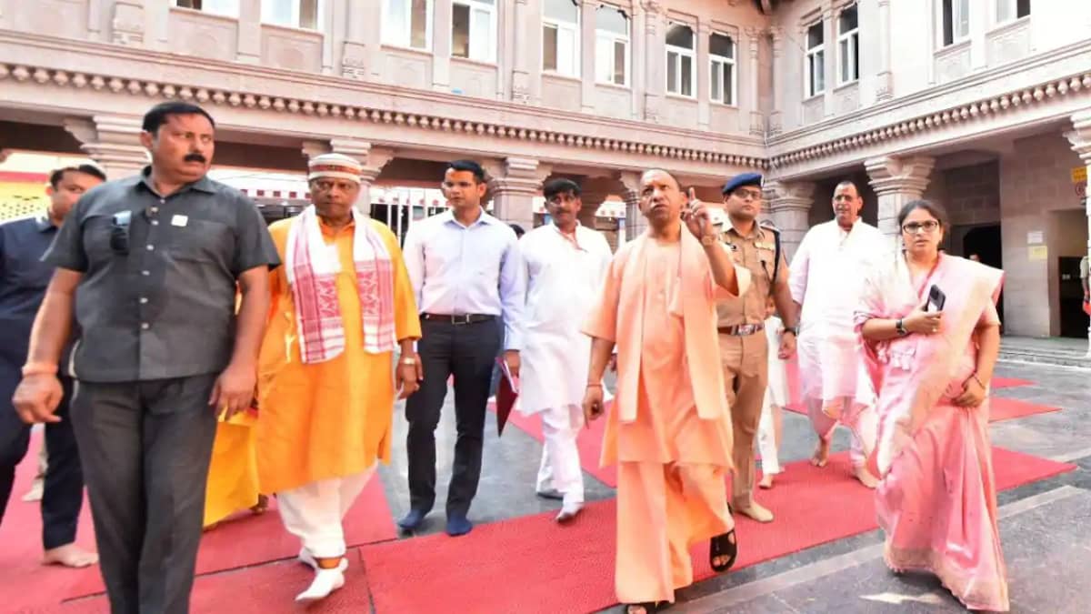 UP news - यूपी की योगी सरकार ने बदल दिया विंध्याचल स्टेशन UP news - यूपी की योगी सरकार ने बदल दिया विंध्याचल स्टेशन
