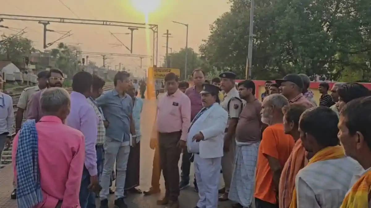 पूर्व रेलवे के PCCM का भागलपुर-शिवनारायणपुर खंड में मेगा निर पूर्व रेलवे के PCCM का भागलपुर-शिवनारायणपुर खंड में मेगा निर