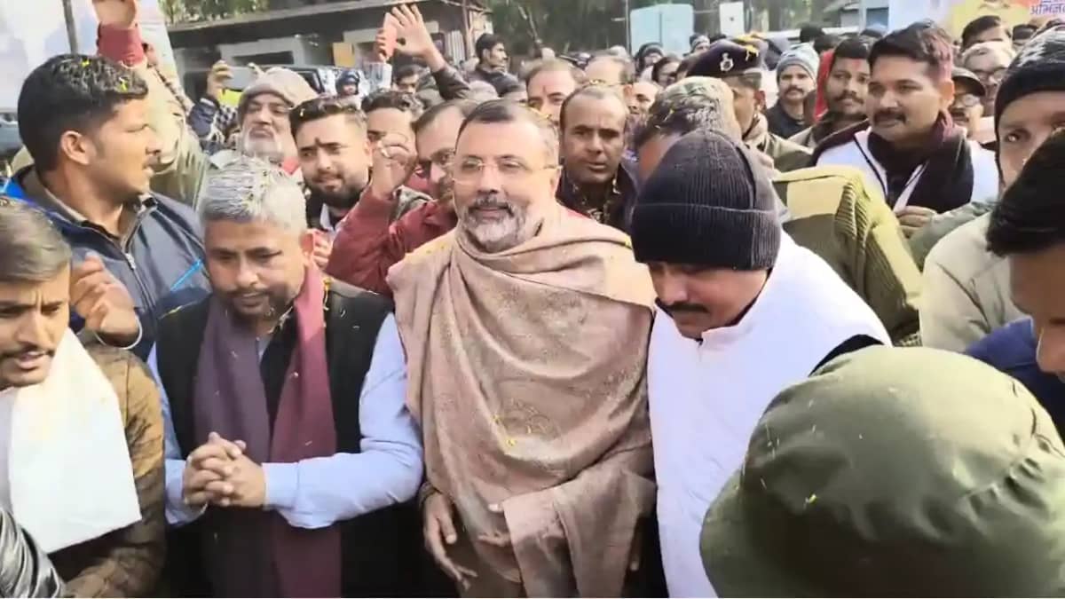 Bihar Politics : 'पाप का घड़ा फूट गया', निशिकांत दुबे का लाल Bihar Politics : 'पाप का घड़ा फूट गया', निशिकांत दुबे का लाल