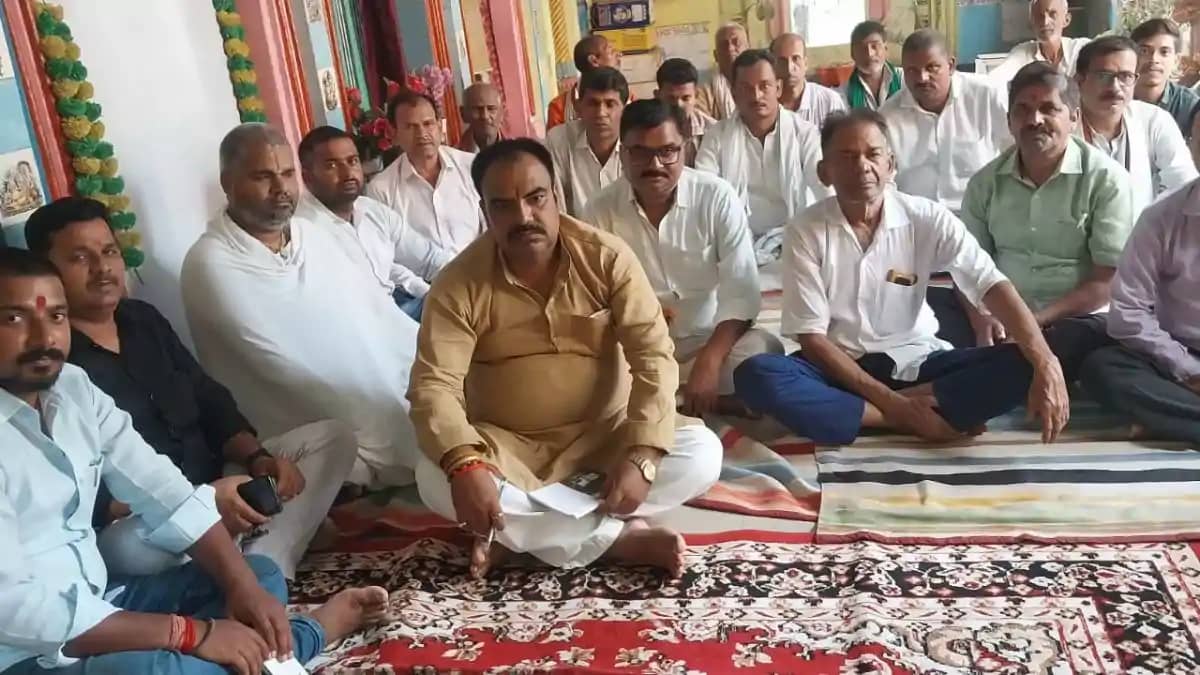 विश्वामित्र सेना का सांगठनिक चुनाव संपन्न : जितेन्द्र पाठक ब विश्वामित्र सेना का सांगठनिक चुनाव संपन्न : जितेन्द्र पाठक ब