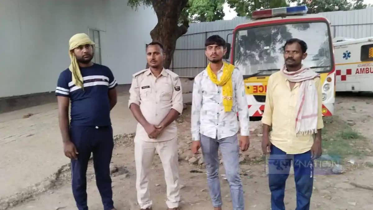 Bihar Police: प्रेम-प्रसंग में युवती ने मौत को लगाया गले, मौ Bihar Police: प्रेम-प्रसंग में युवती ने मौत को लगाया गले, मौ