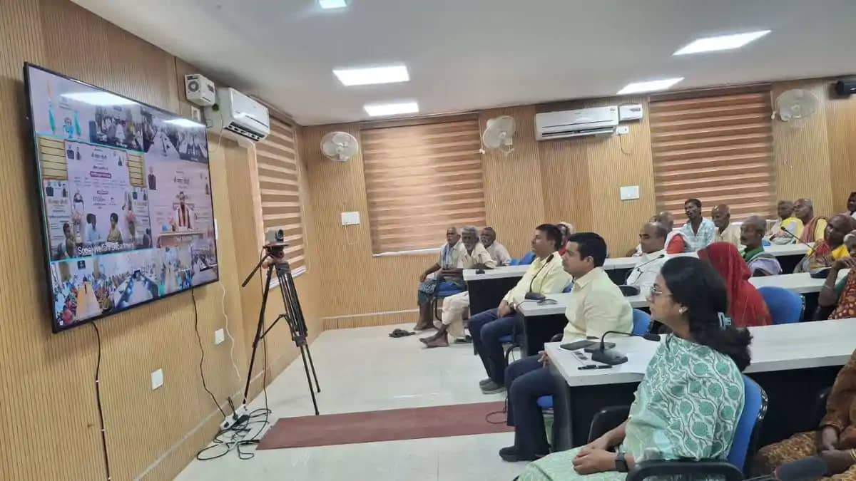 सुपौल के 2.37 लाख पेंशनधारियों के खातों में पहुंचे 27.23 करो सुपौल के 2.37 लाख पेंशनधारियों के खातों में पहुंचे 27.23 करो