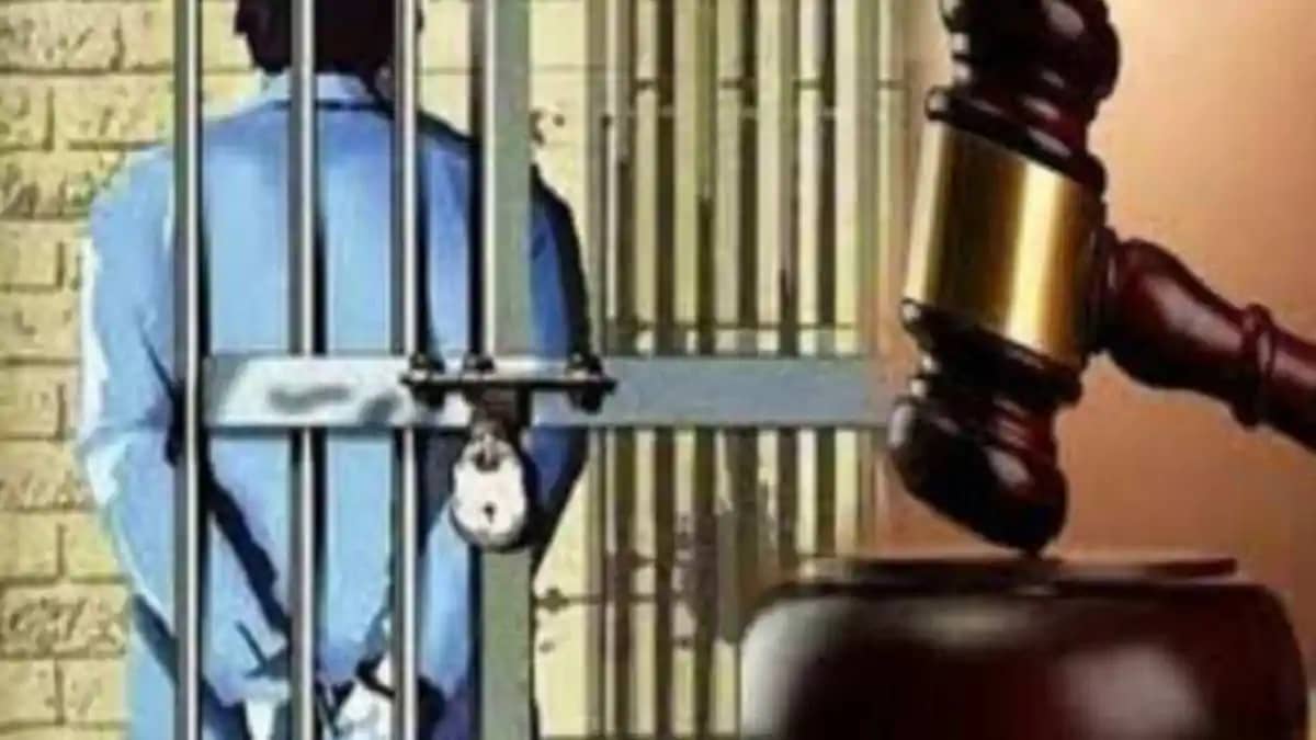 हैवानियत की सारी हदें पार : चाची के रेप-मर्डर का आरोपी जेल स हैवानियत की सारी हदें पार : चाची के रेप-मर्डर का आरोपी जेल स