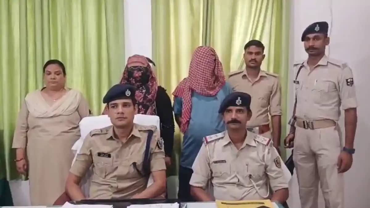 Bihar News : कैमूर में महिला को नशीला पदार्थ पिलाकर दुष्कर्म Bihar News : कैमूर में महिला को नशीला पदार्थ पिलाकर दुष्कर्म