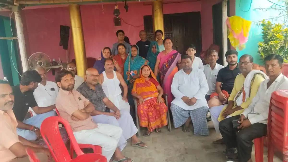 श्राद्ध के भोज पर खर्च के बजाय गांव को दी एम्बुलेंस, जाप के श्राद्ध के भोज पर खर्च के बजाय गांव को दी एम्बुलेंस, जाप के