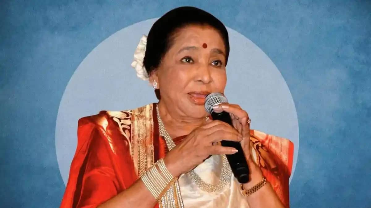 मशहूर गायिका आशा भोसले को आया हार्ट अटैक, मुंबई के ब्रीच कैं मशहूर गायिका आशा भोसले को आया हार्ट अटैक, मुंबई के ब्रीच कैं
