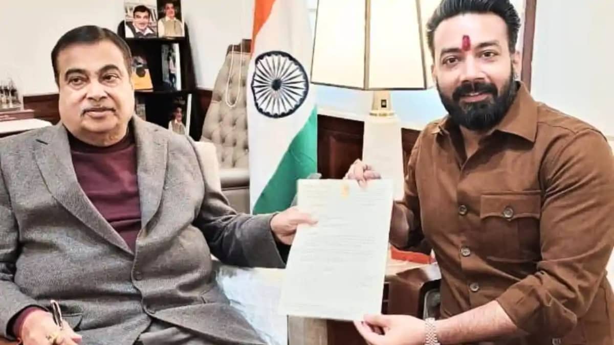 Bihar News : केंद्रीय मंत्री नितिन गडकरी से मिले खगड़िया सां Bihar News : केंद्रीय मंत्री नितिन गडकरी से मिले खगड़िया सां