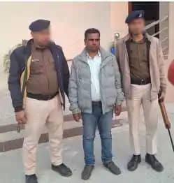 रिश्वतखोर' इंजीनियर का खेल खत्म: ₹3 लाख के भुगतान के बदले मा रिश्वतखोर' इंजीनियर का खेल खत्म: ₹3 लाख के भुगतान के बदले मा