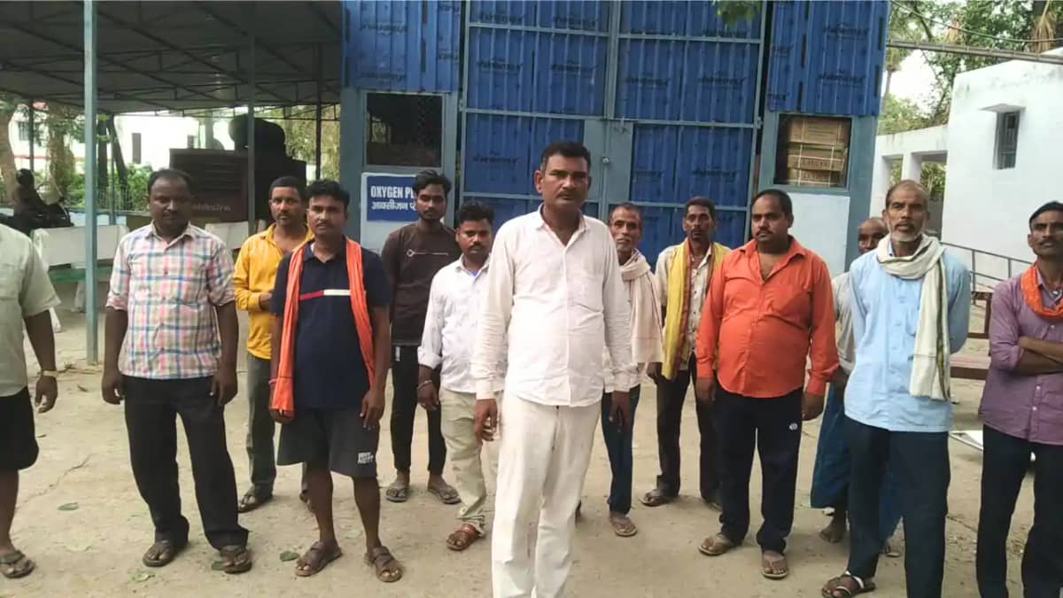 Bihar News : कैमूर में अंधविश्वास की बलि चढ़ी महिला, सांप का Bihar News : कैमूर में अंधविश्वास की बलि चढ़ी महिला, सांप का