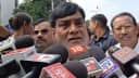 मंत्री रामकृपाल यादव का विपक्ष पर बड़ा हमला: कांग्रेस और अन्य दल हार स्वीकार करें, प्रदर्शनकारियों को मिल रही है विदेशी फंडिंग मंत्री रामकृपाल यादव का विपक्ष पर बड़ा हमला: कांग्रेस और अन्य दल हार स्वीकार करें, प्रदर्शनकारियों को मिल रही है विदेशी फंडिंग