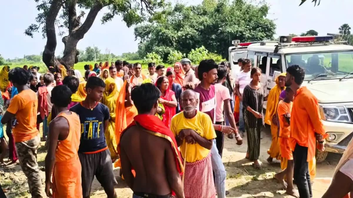 Bihar News : मोतिहारी में भरभराकर गिरा कछुआ नदी पर बना अंग्र Bihar News : मोतिहारी में भरभराकर गिरा कछुआ नदी पर बना अंग्र