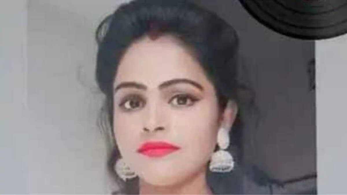 फेसबुक पर दोस्ती, फिर अवैध संबंध प्रेमी से धोखा मिलने के बा फेसबुक पर दोस्ती, फिर अवैध संबंध प्रेमी से धोखा मिलने के बा