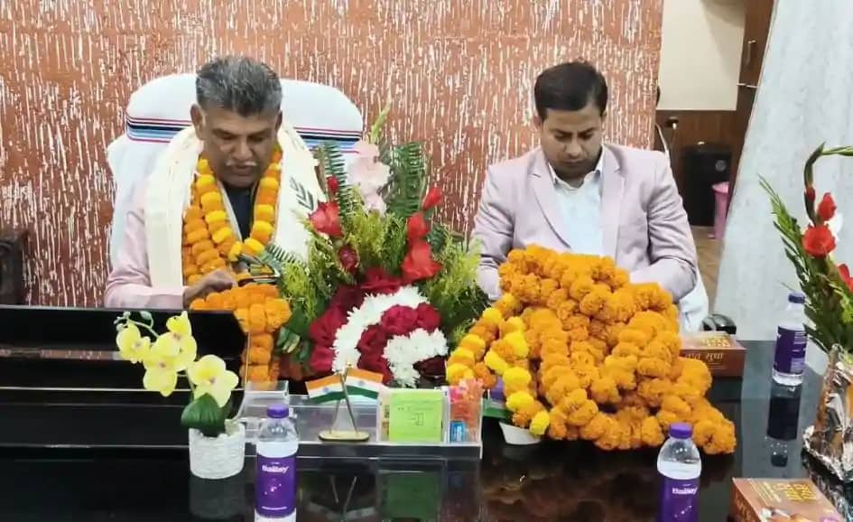 जिला परिषद में बड़ा बदलाव, उपाध्यक्ष प्रणव कुमार ने संभाला अ जिला परिषद में बड़ा बदलाव, उपाध्यक्ष प्रणव कुमार ने संभाला अ