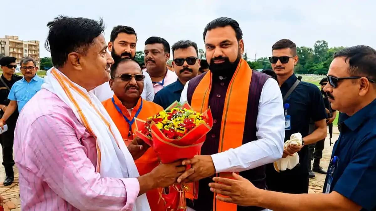 मुजफ्फरपुर पहुंचे सीएम सम्राट, विधायक अजीत कुमार ने कांटी मे मुजफ्फरपुर पहुंचे सीएम सम्राट, विधायक अजीत कुमार ने कांटी मे