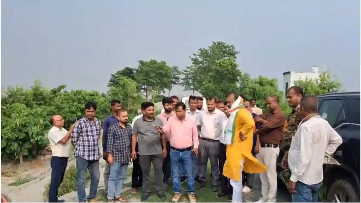 वाल्मीकिनगर विधायक ने किया पीपी तटबंध का निरीक्षण, गंडक नदी वाल्मीकिनगर विधायक ने किया पीपी तटबंध का निरीक्षण, गंडक नदी