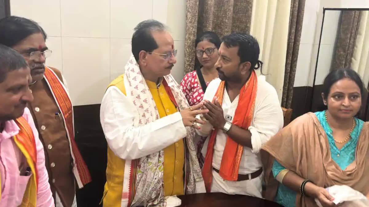 Bihar News : भाजपा कार्यकर्ताओं पर लाठीचार्ज को लेकर भड़के डि Bihar News : भाजपा कार्यकर्ताओं पर लाठीचार्ज को लेकर भड़के डि