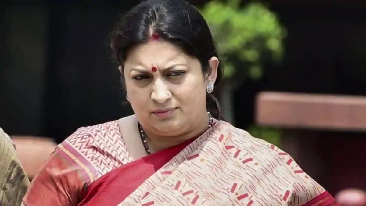 UP News : मतदाता सूची से गायब हुआ पूर्व केंद्रीय मंत्री स्म UP News : मतदाता सूची से गायब हुआ पूर्व केंद्रीय मंत्री स्म