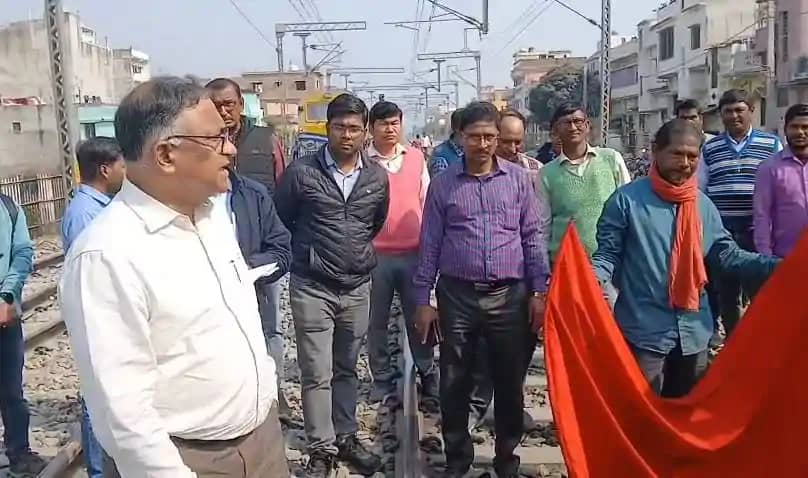 समस्तीपुर से वाल्मीकिनगर तक ट्रेनों की लेटलतीफी होगी खत्म: ब समस्तीपुर से वाल्मीकिनगर तक ट्रेनों की लेटलतीफी होगी खत्म: ब