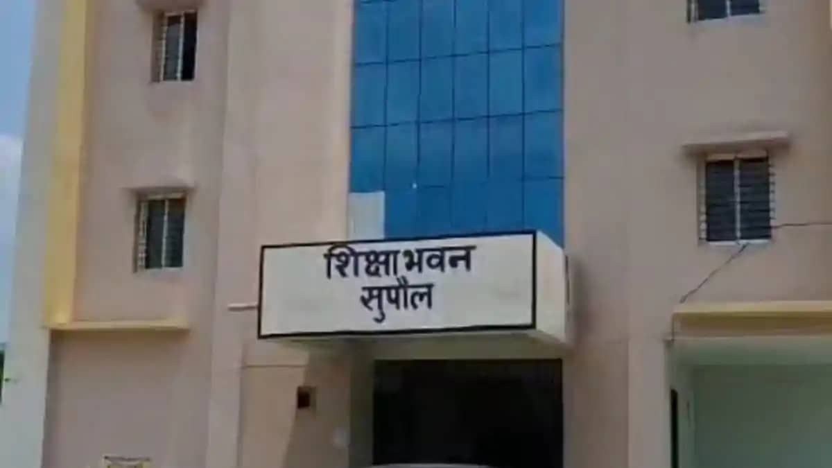 सुपौल में शिक्षकों की रिक्ति का होगा आकलन, डीईओ ने गठित किया सुपौल में शिक्षकों की रिक्ति का होगा आकलन, डीईओ ने गठित किया