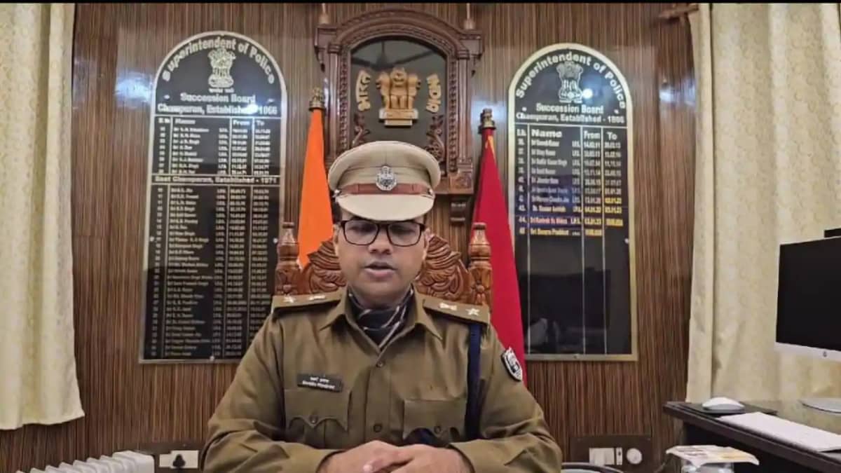 Bihar police - अपराध की साम्राज्य ढहाने की एसपी की बड़ी कार्र Bihar police - अपराध की साम्राज्य ढहाने की एसपी की बड़ी कार्र