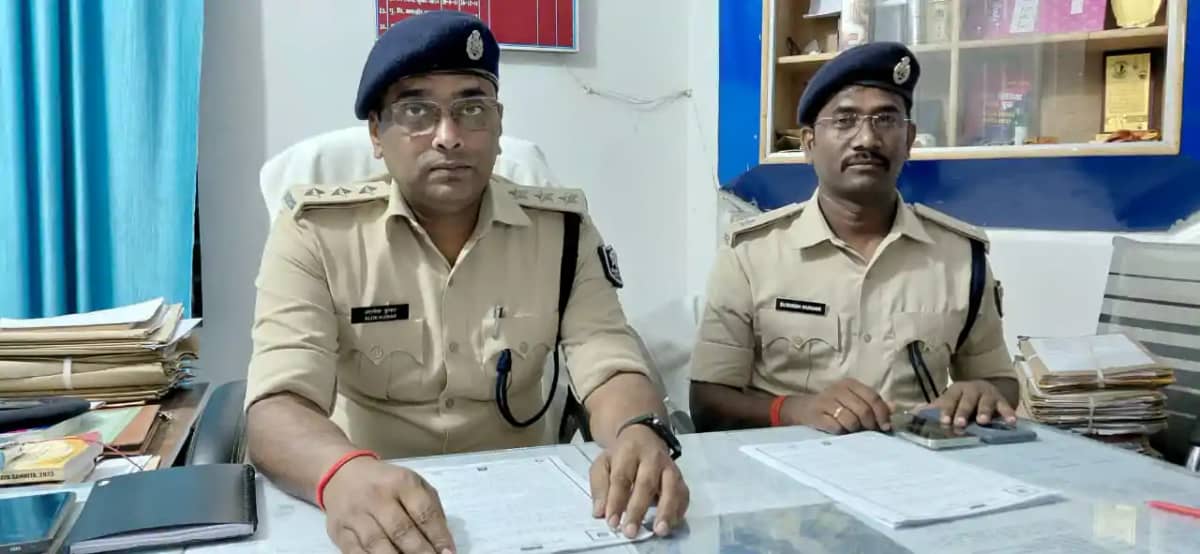 Bihar Crime - चार घंटे में हत्याकांड का पुलिस ने किया खुला Bihar Crime - चार घंटे में हत्याकांड का पुलिस ने किया खुला