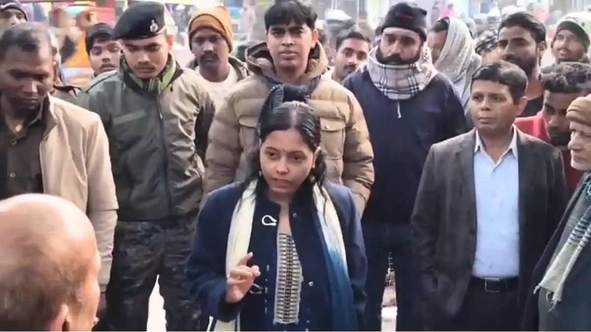 Bihar News : रोहतास में IAS डॉ. नेहा कुमारी की मानवीय पहल, म Bihar News : रोहतास में IAS डॉ. नेहा कुमारी की मानवीय पहल, म