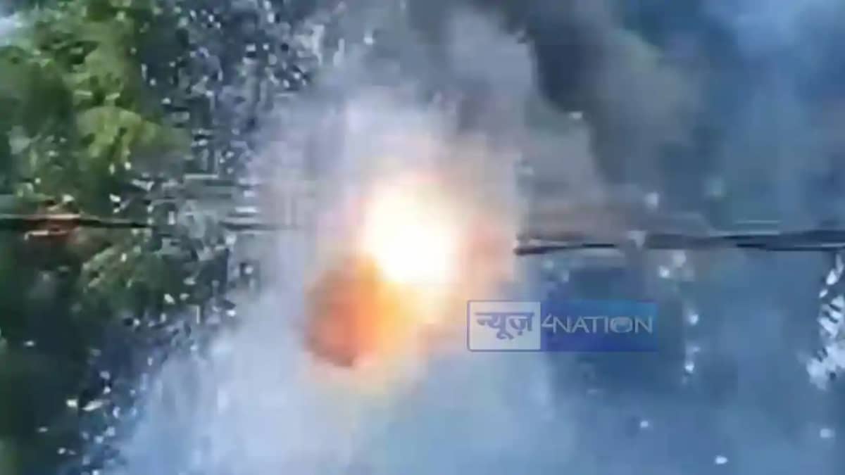 Power Wire Sparks Panic Snaps Down Major Mishap Averted Power Wire Sparks Panic Snaps Down Major Mishap Averted