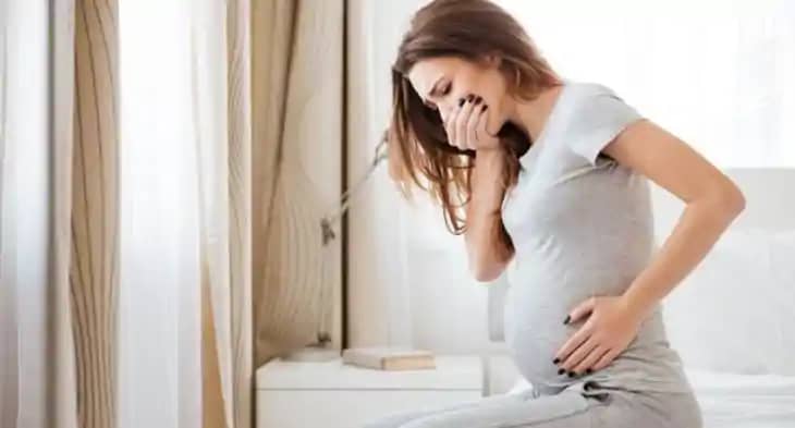 प्रेग्नेंसी के दौरान इन महिलाओं को आती हैं ज्यादा अधिक उल्टि प्रेग्नेंसी के दौरान इन महिलाओं को आती हैं ज्यादा अधिक उल्टि