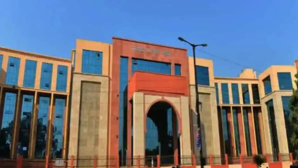 Bihar Promotes 49 Police Inspectors to DSP Bihar Promotes 49 Police Inspectors to DSP