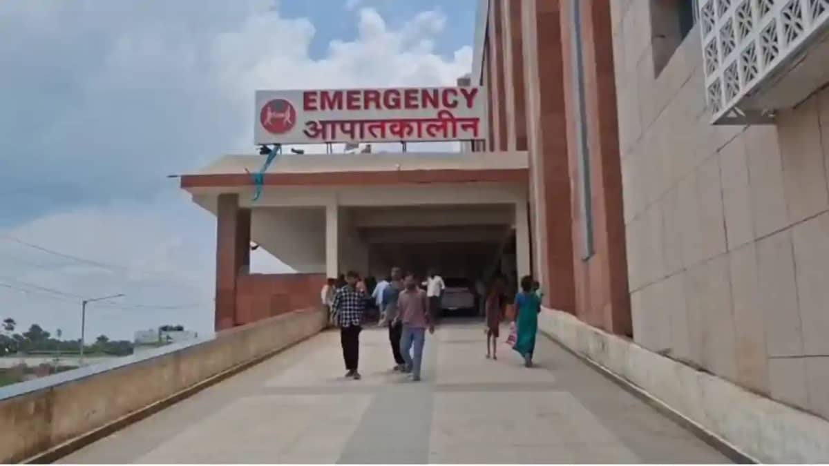 Bihar News : डीएमसीएच शराब पार्टी मामला: वीडियो वायरल होने क Bihar News : डीएमसीएच शराब पार्टी मामला: वीडियो वायरल होने क