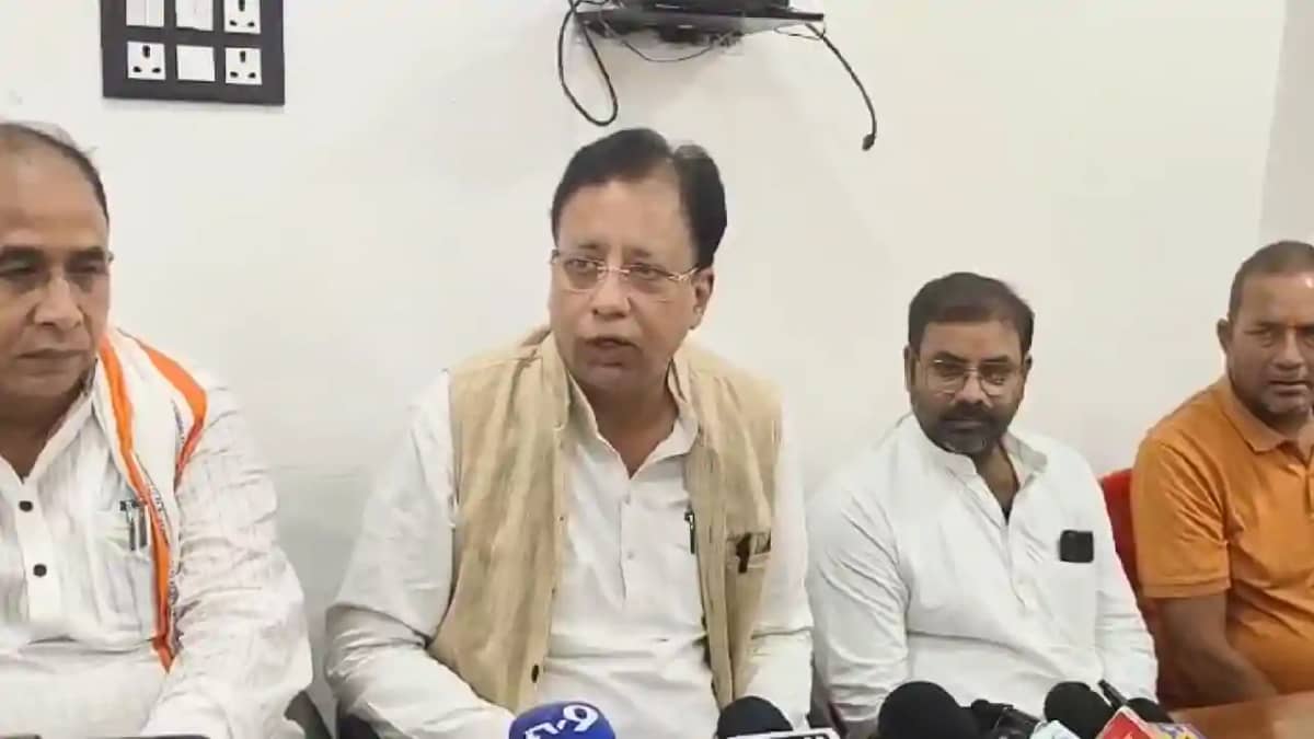 Bihar Politics : प्रशांत किशोर को कौन कर रहा फंडिंग, क्यों ख Bihar Politics : प्रशांत किशोर को कौन कर रहा फंडिंग, क्यों ख