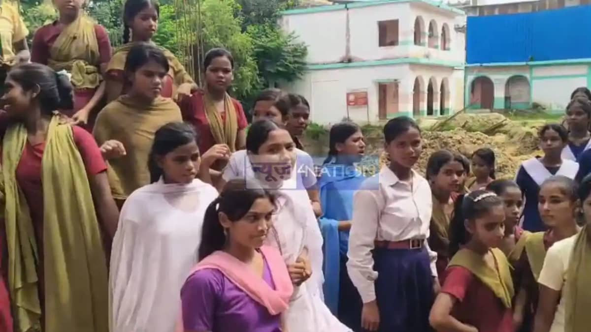 Girls Protest Quarters Being Built on Kasturba School Playgr Girls Protest Quarters Being Built on Kasturba School Playgr