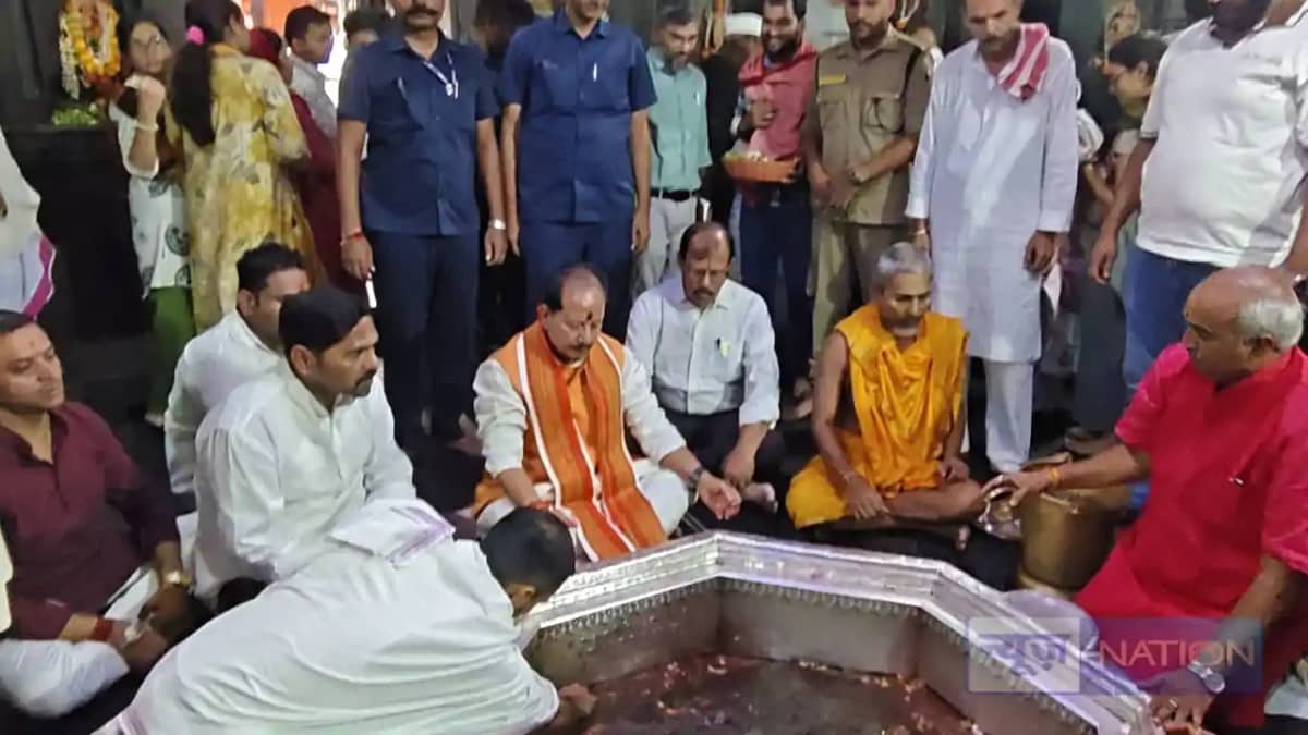 Vijay Sinha Reviews Pitru Paksha Preparations in Gaya Vijay Sinha Reviews Pitru Paksha Preparations in Gaya