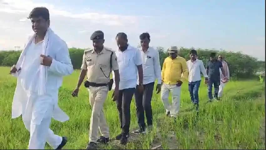 Bihar politics - मुकेश सहनी ने किया निःशुल्क नाव सेवा का शुभ Bihar politics - मुकेश सहनी ने किया निःशुल्क नाव सेवा का शुभ
