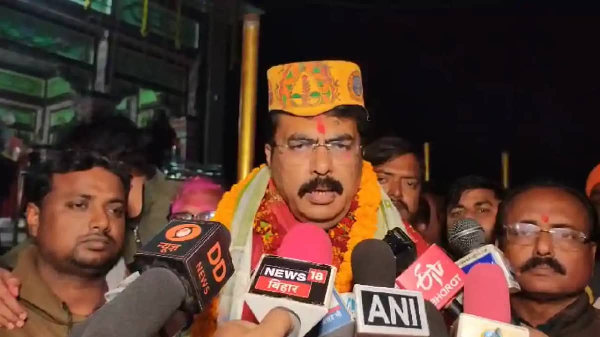 Bihar Politics : बीजेपी प्रदेश अध्यक्ष बनाये जाने के बाद मां Bihar Politics : बीजेपी प्रदेश अध्यक्ष बनाये जाने के बाद मां