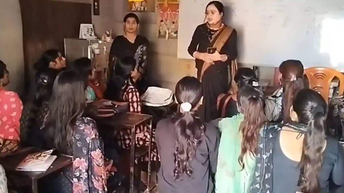 Munger Marks Black Day Tribute to Pulwama attack Martyrs Munger Marks Black Day Tribute to Pulwama attack Martyrs
