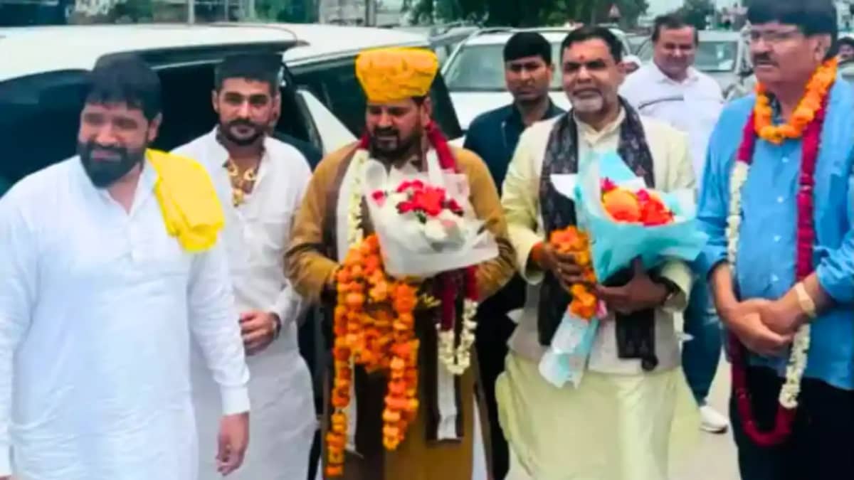 UP News : पूर्व सांसद बृजभूषण शरण सिंह का बड़ा तोहफा, WFI अध UP News : पूर्व सांसद बृजभूषण शरण सिंह का बड़ा तोहफा, WFI अध