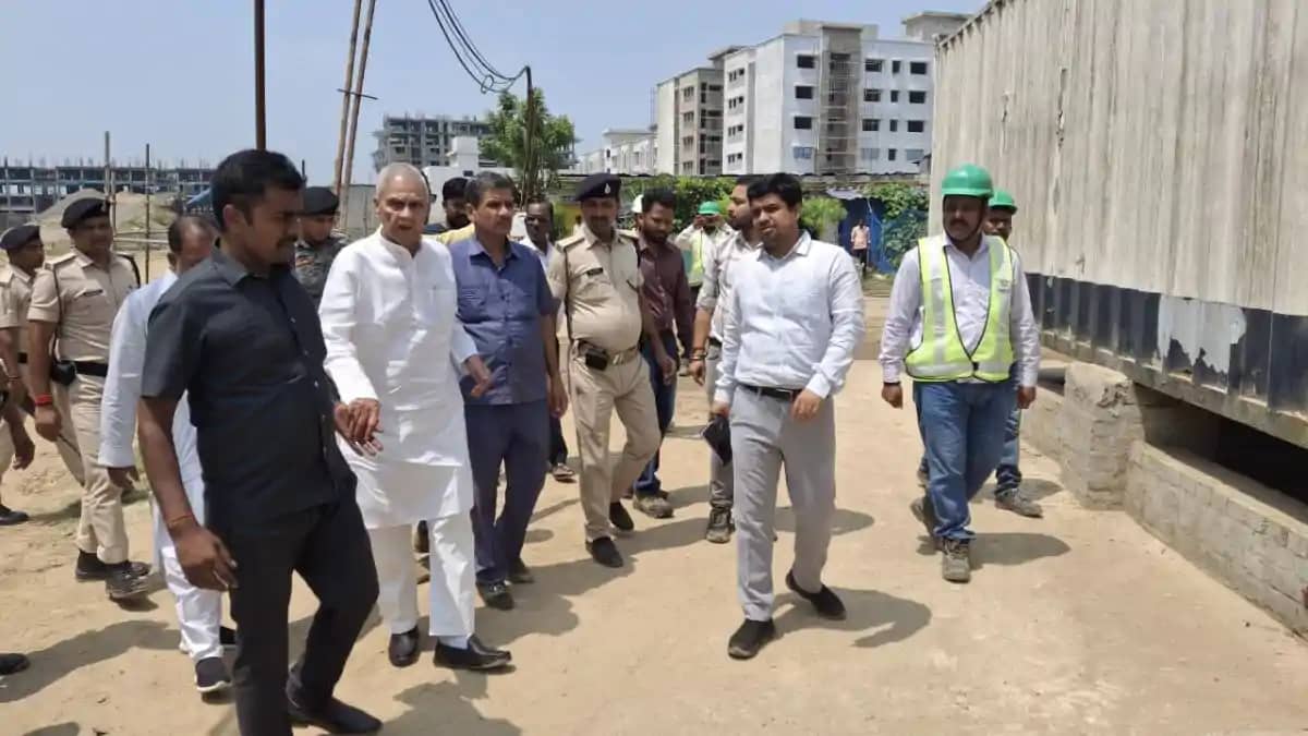 सुपौल में लोहिया मेडिकल कॉलेज का डिप्टी सीएम ने किया निरीक्ष सुपौल में लोहिया मेडिकल कॉलेज का डिप्टी सीएम ने किया निरीक्ष