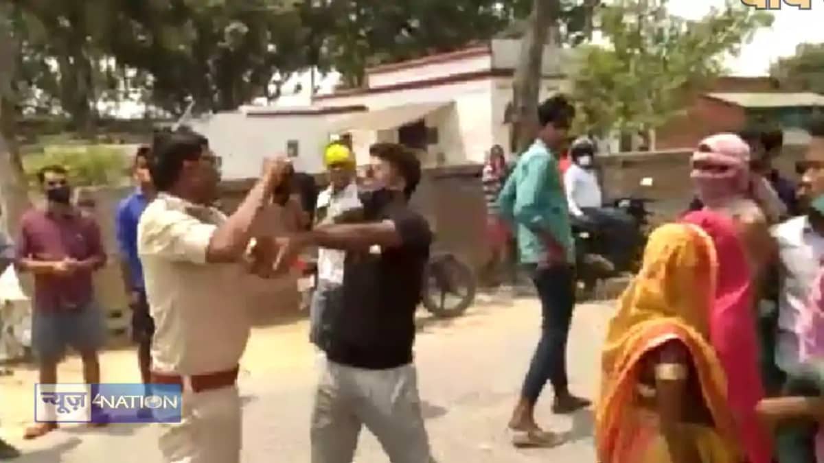 Bihar Crime - जनता का चुना गया जनप्रतिनिधि ही कानून को ठेंगा Bihar Crime - जनता का चुना गया जनप्रतिनिधि ही कानून को ठेंगा