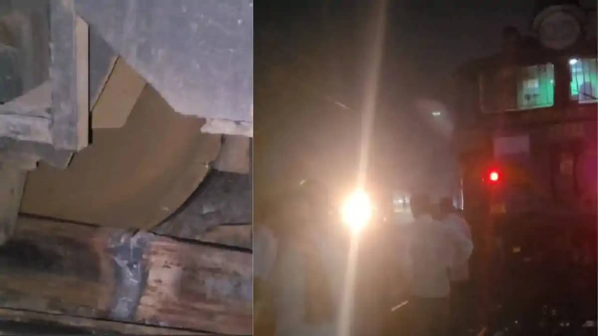 Goods train derailed - बक्सर में बड़ा रेल हादसा – मालगाड़ी Goods train derailed - बक्सर में बड़ा रेल हादसा – मालगाड़ी