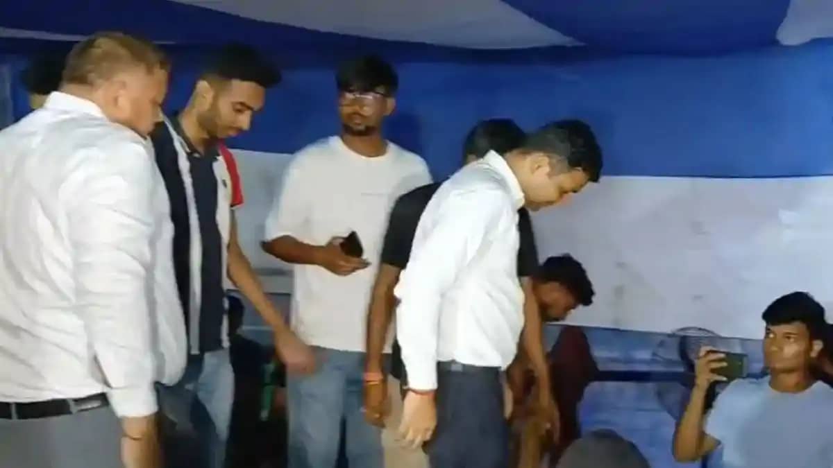 रांची में थमता नहीं दिख रहा छात्र आंदोलन: 18 अगस्त तक अल्टीम रांची में थमता नहीं दिख रहा छात्र आंदोलन: 18 अगस्त तक अल्टीम