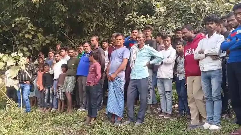 'मर्डर' का खौफनाक मंजर: नदी में तैरता मिला बोरे में बंद शव, 'मर्डर' का खौफनाक मंजर: नदी में तैरता मिला बोरे में बंद शव,