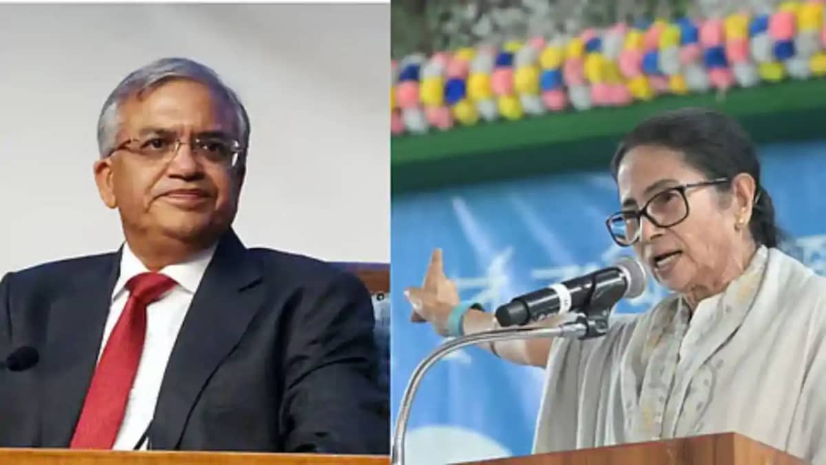 बंगाल में चुनाव आयोग का बड़ा एक्शन: मतदाता सूची कार्य में ला बंगाल में चुनाव आयोग का बड़ा एक्शन: मतदाता सूची कार्य में ला