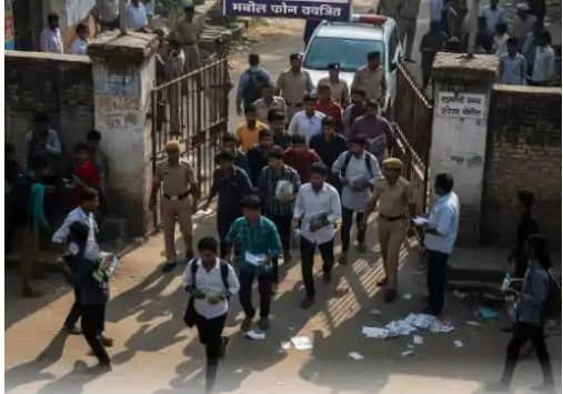 बिहार मैट्रिक परीक्षा कल से शुरू: 15.12 लाख छात्र होंगे शामि बिहार मैट्रिक परीक्षा कल से शुरू: 15.12 लाख छात्र होंगे शामि