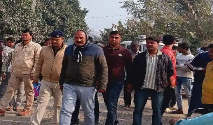 दरभंगा में प्रेम विवाह पर बवाल : गांव में घर में घुसकर मारप दरभंगा में प्रेम विवाह पर बवाल : गांव में घर में घुसकर मारप